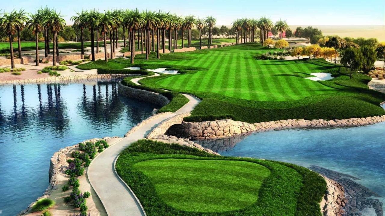 ホテル サマーセット ウエスト ベイ ドーハ エクステリア 写真 Golf course at Talking Stick Resort